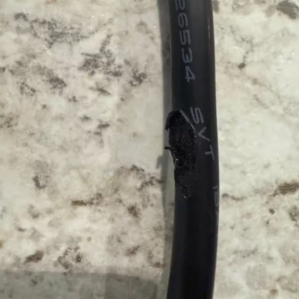 Ion Luxe Coconut Infused Ceramic Flat Iron 1 Inch with Cord - No Box - Picture 10 of 10